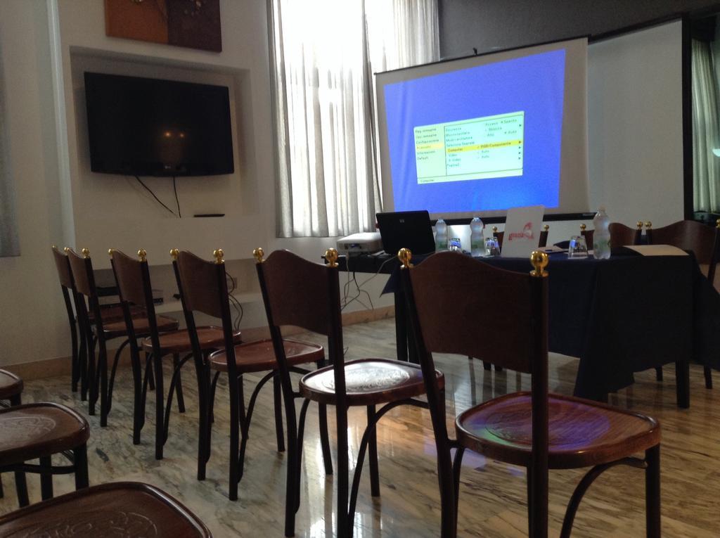 Hotel Grazia אבולי מראה חיצוני תמונה
